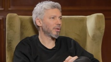 Αλκίνοος Ιωαννίδης για τον θάνατο της μητέρας του: Ήλπιζα πως όταν φύγει θα ενηλικιωθώ επιτέλους, αλλά πάλι παιδί αισθάνομαι