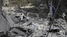 Αναφορές για νέες αμερικανικές επιδρομές στην Υεμένη - Καταγγελίες των Χούτι για χτύπημα σε νοσοκομείο