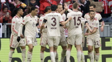 Καλπάζει προς τον τίτλο η Μπάγερν Μονάχου, 3-2 την  Ζανκτ Πάουλι - Δείτε τα γκολ 