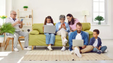 Όλοι πιστεύουν ότι έχουν περάσει δύσκολα – Αυτή η γενιά όμως έχει σηκώσει το βαρύτερο φορτίο