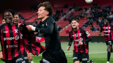 Ξαμάξ: 15χρονος σκόραρε με άπιαστο φάουλ και έγραψε ιστορία στην Ελβετία - Βίντεο