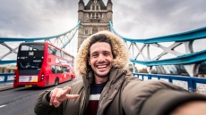 Βρετανία: Υποχρεωτική από σήμερα η έκδοση ταξιδιωτικής άδειας για Ευρωπαίους που θέλουν να ταξιδέψουν στη χώρα