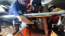 Μιανμάρ: Νεαρός ανασύρθηκε ζωντανός από τα συντρίμμια, 5 μέρες μετά τον φονικό σεισμό των 7,7 Ρίχτερ