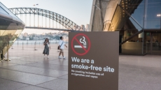 «Πόλεμος του καπνού» στην Αυστραλία μετά την αύξηση της τιμής του πακέτου τσιγάρων στα... 29 ευρώ