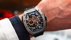 Συλλεκτικό ρολόι Ferrari που είναι πιο ακριβό από αυτοκίνητο