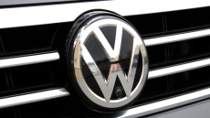 Η Volkswagen θα επιβάλει «τέλος εισαγωγής» στα οχήματα που θα επηρεαστούν από τους δασμούς των ΗΠΑ