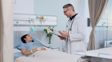 Νοσοκομεία: Περισσότεροι οι γιατροί στα δημόσια και οι νοσηλευτές στα ιδιωτικά – Η απογραφή της ΕΛΣΤΑΤ