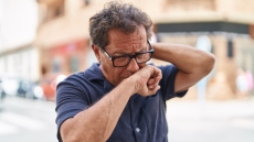 Ερευνα: Η μακροχρόνια έκθεση στην ατμοσφαιρική ρύπανση μπορεί να βλάψει την υγεία του εγκεφάλου των ηλικιωμένων