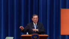 Ο Ιάπωνας πρωθυπουργός προτρέπει τον Τραμπ «να ξανασκεφτεί» το θέμα των δασμών