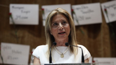 Ουδέποτε μετέφερε ή έφτασε στον πελάτη μου μήνυμα με απειλητικό περιεχόμενο για την κυρία Καρυστιανού, λέει ο δικηγόρος του δικαστή