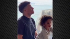 Ο Τάισον τραγουδάει Φέρρη και ο γιος του χορεύει - Δείτε βίντεο