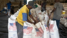 ΟΗΕ: Οι νέες περικοπές της χρηματοδότησης των ΗΠΑ ισοδυναμούν με τη θανατική ποινή για εκατομμύρια ανθρώπους 