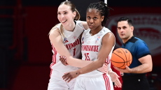 Μια νίκη μακριά από τον τίτλο στην Α1 μπάσκετ γυναικών ο Ολυμπιακός, 85-62 τον Αθηναϊκό