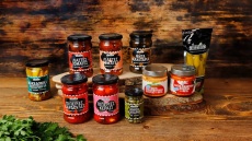 Πώς θα κάνετε τα καθημερινά σας πιάτα μικρές gourmet απολαύσεις με αυθεντικές ελληνικές γεύσεις