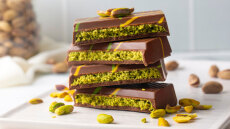 Σοκολάτα Ντουμπάι: Το viral γλυκό που ξεπούλησε παγκοσμίως χάρη στο TikTok - Γιατί είναι δύσκολο να βρεις την αυθεντική συνταγή