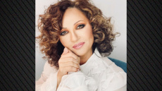 Γλυκερία: Στο Θέατρο Παλλάς με ύμνους της Μεγάλης Εβδομάδας