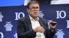 Νουριέλ Ρουμπινί: Η τεχνολογία θα αυξήσει την παγκόσμια παραγωγικότητα ακυρώνοντας τους δασμούς του Τραμπ