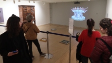 Εθνική Πινακοθήκη: 29 καλλιτέχνες ζητούν από τη Μενδώνη να αποσυρθούν τα έργα τους μέχρι να επιστρέψουν τα βανδαλισμένα