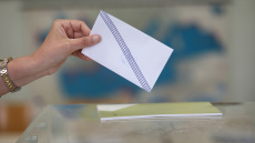 ALCO: Το 49% πιστεύει ότι η άρση της μονιμότητας θα αυξήσει την παραγωγικότητα στο Δημόσιο 