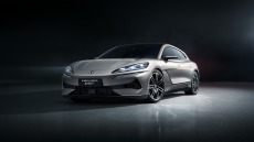 H BYD φέρνει και την Denza στην Ευρώπη