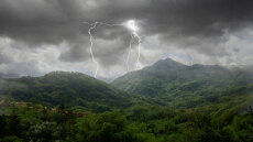 Ινδία: Τουλάχιστον 33 νεκροί από κεραυνούς στα βορειοανατολικά