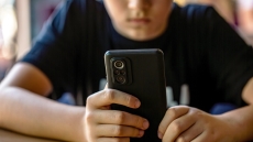 Έρχεται το «Kid Wallet», η εφαρμογή που θα βοηθά τους γονείς να προστατεύουν τα παιδιά τους από τους κινδύνους της τεχνολογίας