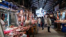 Βαρβάκειος αγορά: Αυξημένη κίνηση ενόψει του Πάσχα