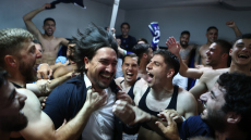 Πάρτι στα αποδυτήρια και στο πούλμαν μετά το διπλό ανόδου της Κηφισιάς στην Καλαμάτα - Βίντεο, φωτογραφίες 