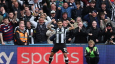 Η Νιούκαστλ 2-0 τη Νότιγχαμ και άφησε τον Ποστέκογλου για 7ο ματς χωρίς νίκη, ισοπαλία στο φινάλε για Μπράιτον - Δείτε τα γκολ