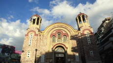 Εορτολόγιο - Μεγάλη Δευτέρα: Σε ποιον είναι αφιερωμένη η ημέρα, ποιοι γιορτάζουν 14 Απριλίου