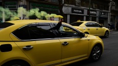 Απεργία σήμερα στα ταξί - Συγκέντρωση στο κέντρο της Αθήνας και μηχανοκίνητη πορεία στο υπουργείο Μεταφορών