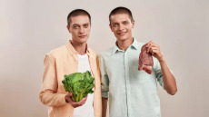 Δίδυμοι 36χρονοι έπαιρναν επί 6 μήνες μόνο φυτικά ή ζωικά συμπληρώματα – Δείτε τι συνέβη