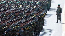 Ιράν: Έκανε επίδειξη δύναμης με στρατιωτικές παρελάσεις για την Ημέρα των Ενόπλων Δυνάμεων