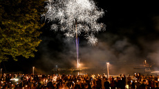  Συνέλαβαν έμπορο κροτίδων, τις πουλούσε μέσω εφαρμογής στο Ιντερνετ- Τραυματίστηκε 15χρονος από φωτοβολίδα στην Κάλυμνο