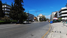 Άδεια πόλη η Αθήνα το Πάσχα - Μόνοι οι τουρίστες στο κέντρο, δείτε βίντεο