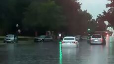 Μία γυναίκα και ένας 12χρονος νεκροί στην Οκλαχόμα που παρασύρθηκαν από τα ορμητικά νερά πλημμύρας