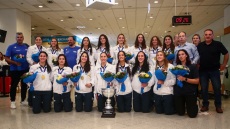 Επέστρεψε στην Αθήνα η ομάδα πόλο των γυναικών μετά το χρυσό μετάλλιο στο World Cup της Κίνας - Δείτε βίντεο