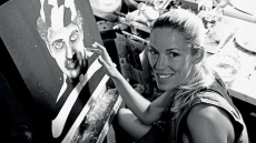 Λόρα Τσάπλιν: «Θέλω να δίνω χαρά όπως ο παππούς μου, ο Σαρλό»