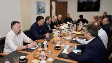 Συνάντηση Κικίλια με ΠΝΟ: Πρωταρχικοί στόχοι η ασφάλεια και η σωστή εξυπηρέτηση των πολιτών