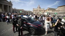 Έκτακτα μέτρα για την κηδεία του Πάπα στην Ιταλία: Επί ποδός αστυνομία, στρατός και δύτες