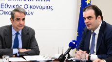 Πώς γέμισαν τα κρατικά Ταμεία - Το υψηλό πλεόνασμα 4,8% «ξεκλείδωσε» τις νέες παροχές