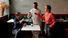 Ypseli: Ελληνικό fine dine στο Παρίσι 