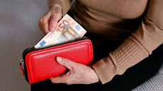 Έως και μισή σύνταξη δώρο κάθε Νοέμβριο για 1,5 εκατ. δικαιούχους - Δείτε αναλυτικά παραδείγματα