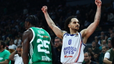 To τρίποντο - μαχαιριά του Λάρκιν που «σκότωσε» τον Παναθηναϊκό στο ΟΑΚΑ - Βίντεο 