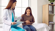 Πονάει η κοιλιά του παιδιού; Η λύση είναι πιο απλή απ’ όσο νομίζετε