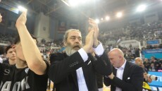 Χατζόπουλος: «Είπα στα παιδιά ότι είμαι περήφανος γι’ αυτούς αλλά πληρώσαμε την απειρία μας»