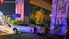 Τροχαίο δυστύχημα στου Ρέντη: Οδηγός παρέσυρε και σκότωσε 13χρονη - Φωτογραφίες από το σημείο