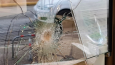 «Μας πυροβολούν, κρυφτείτε», φώναζαν στο διαγνωστικό κέντρο στο Χαλάνδρι όπου έγινε η μαφιόζικη εκτέλεση