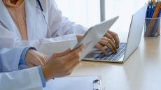 Πανεπιστημιακοί γιατροί: Ξεκαθαρίζει οριστικά το θολό τοπίο άσκησης ιδιωτικού έργου