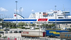 Ακινητοποιημένα τα πλοία της γραμμής Ελλάδας - Ιταλίας: Καταγγελίες του ΣΕΕΝ για παράνομη συνδικαλιστική δράση της ΠΕΝΕΝ

